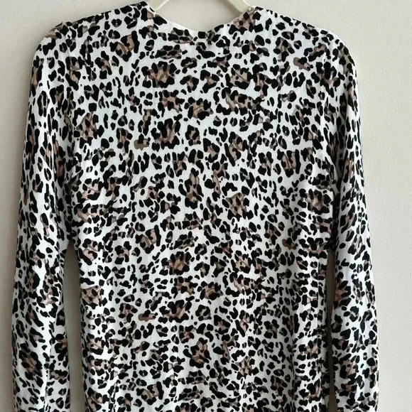 Talbots Cheetah Leopard Print Light Sweater, White and Brown, Size Medium - Picture 10 of 16